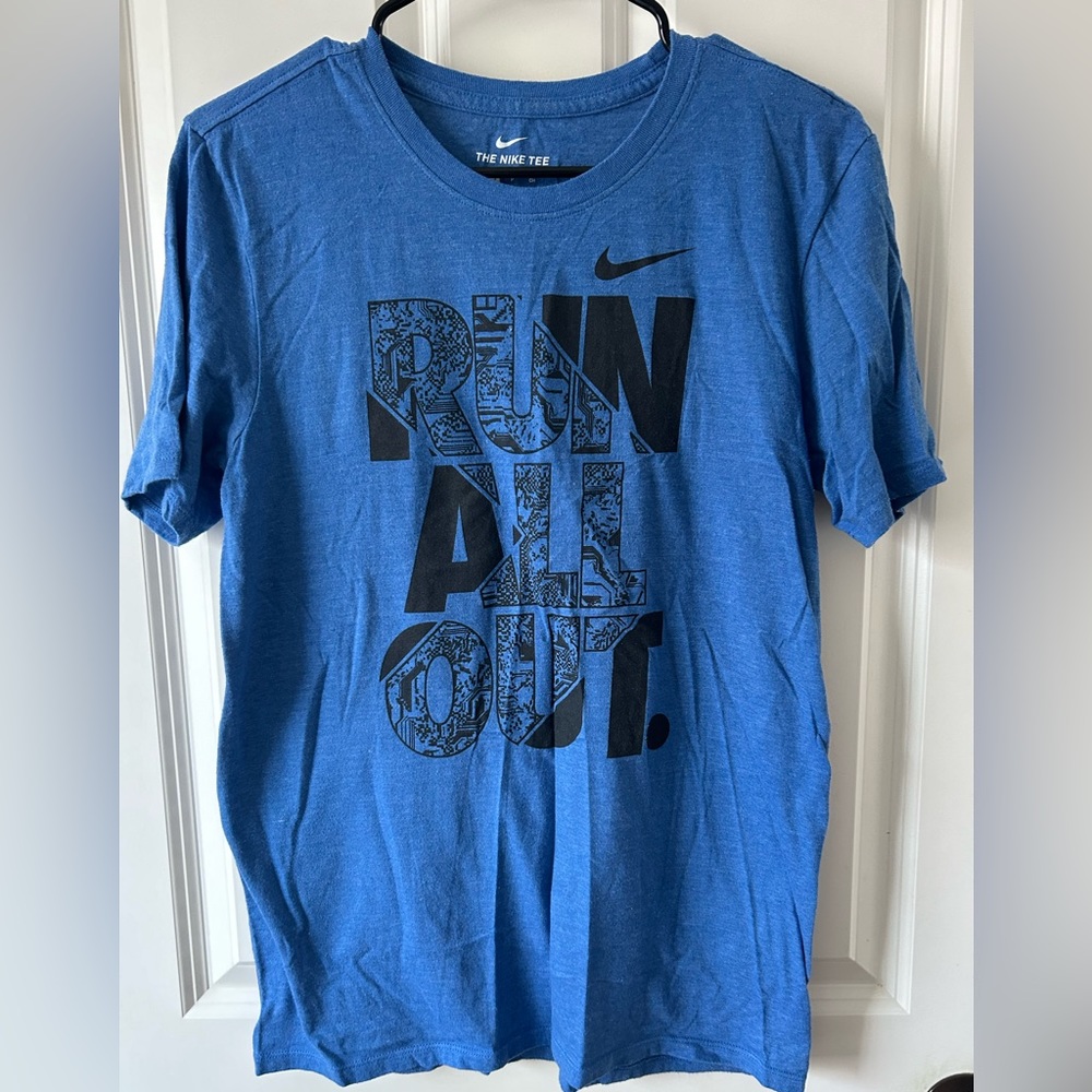 Nike Tee T-Shirt Size Small